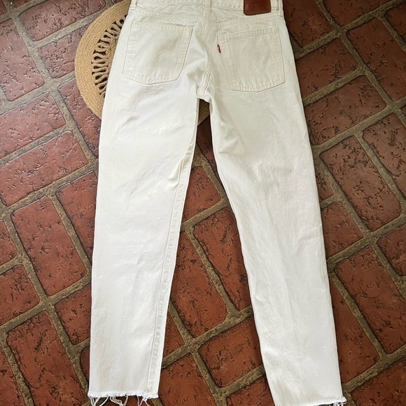 Levi’s raw frayed hem white denim jeans A7-7 - Picture 4 of 12